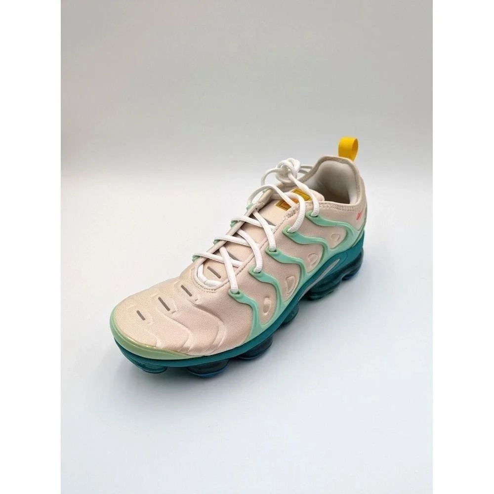 Nike Air Vapormax Plus Since 1972 White Mint Foam Siren Red DQ7645-100 sz 10.5